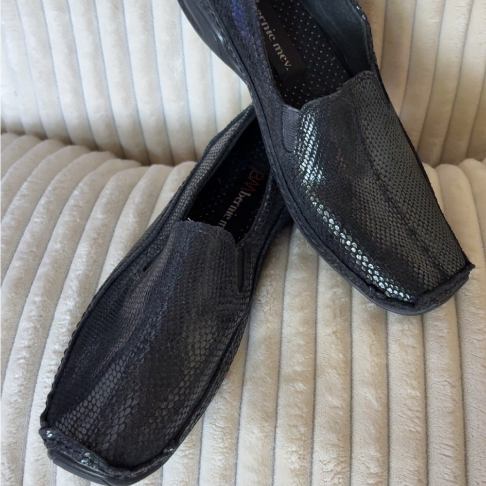 bernie mev. Black Slip-On Loafers